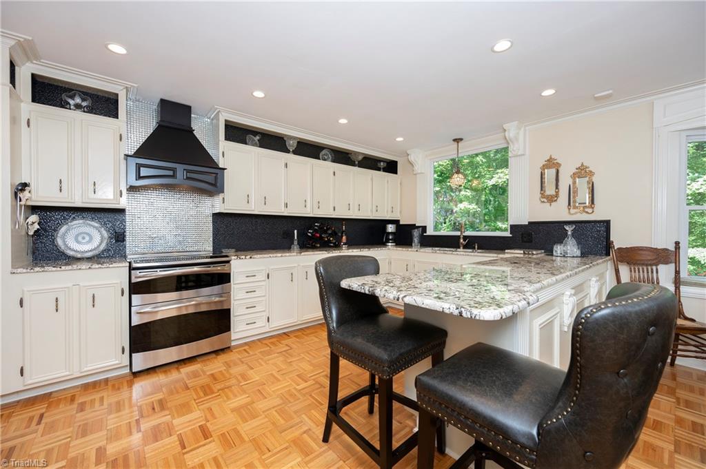 732 La Vale Drive Clemmons, NC 27012 - Photo 8 of 45 Renovated Kitchen