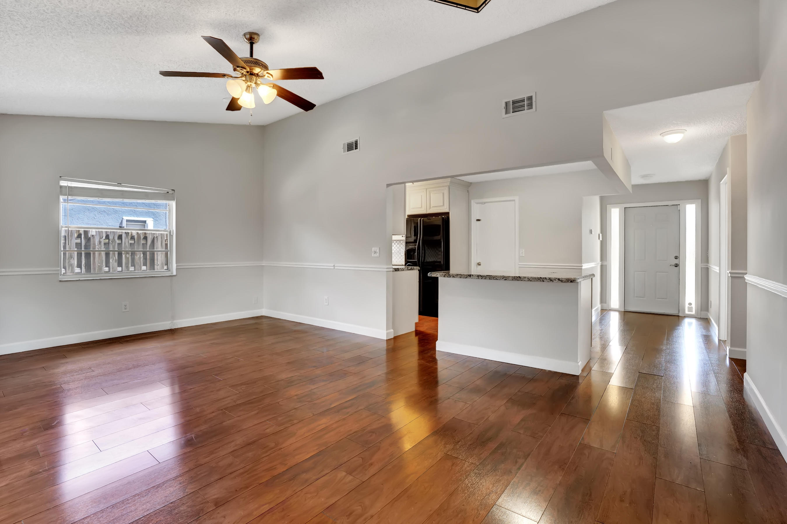 23089 Southwest 55th Avenue Boca Raton, FL 33433 - Photo 3 of 34 DSC07724