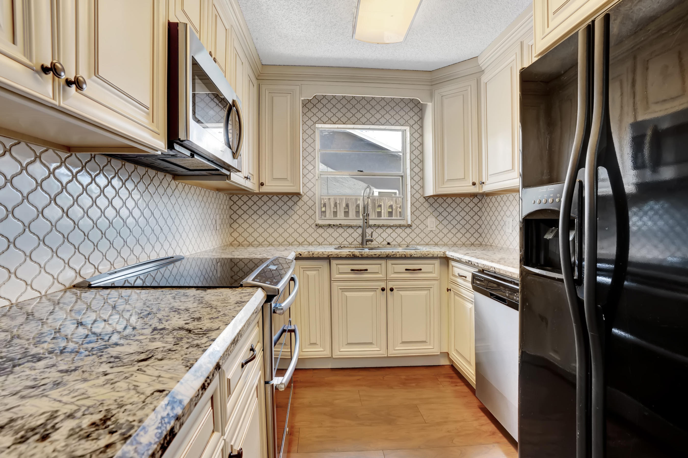 23089 Southwest 55th Avenue Boca Raton, FL 33433 - Photo 8 of 34 DSC07764