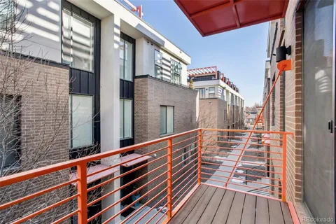 a view of a garage