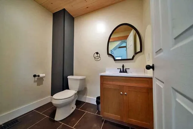 $179,500 | 25 Smyrna Street, Houlton, ME 04730