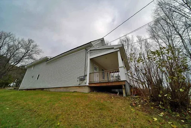 $179,500 | 25 Smyrna Street, Houlton, ME 04730
