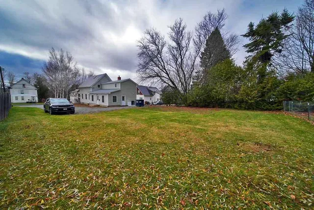 $179,500 | 25 Smyrna Street, Houlton, ME 04730