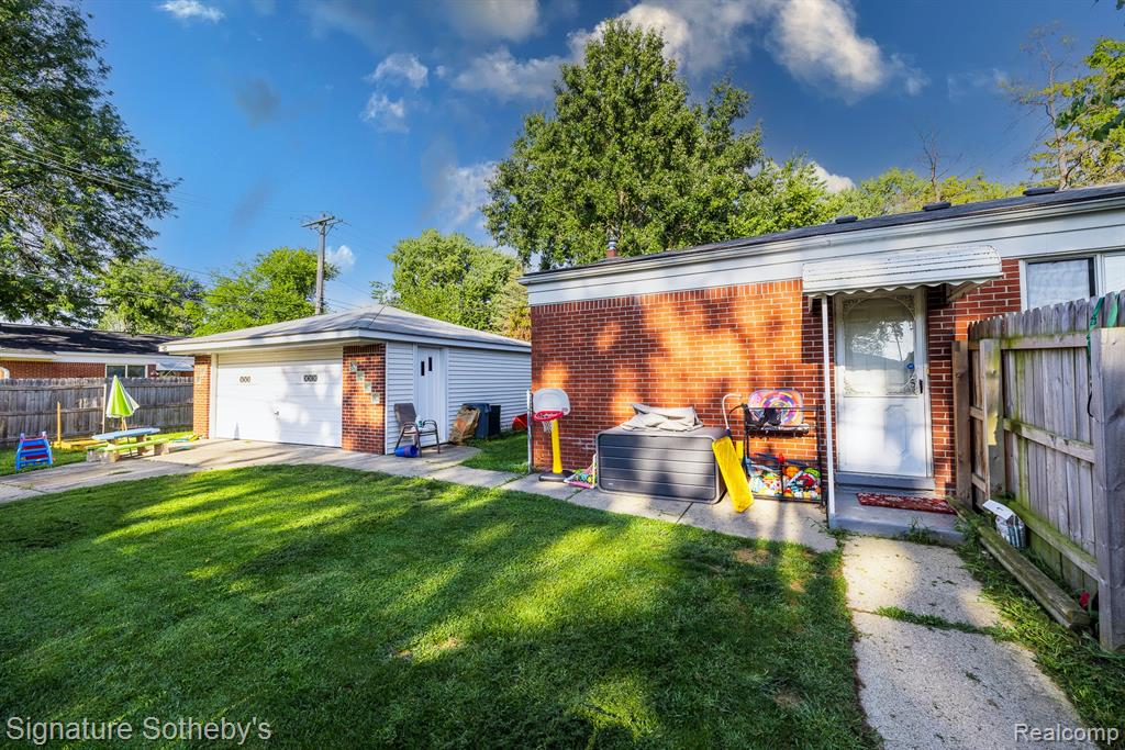 30340 Joy Road Livonia, MI 48150 - Photo 4 of 17 Gallery Image 4