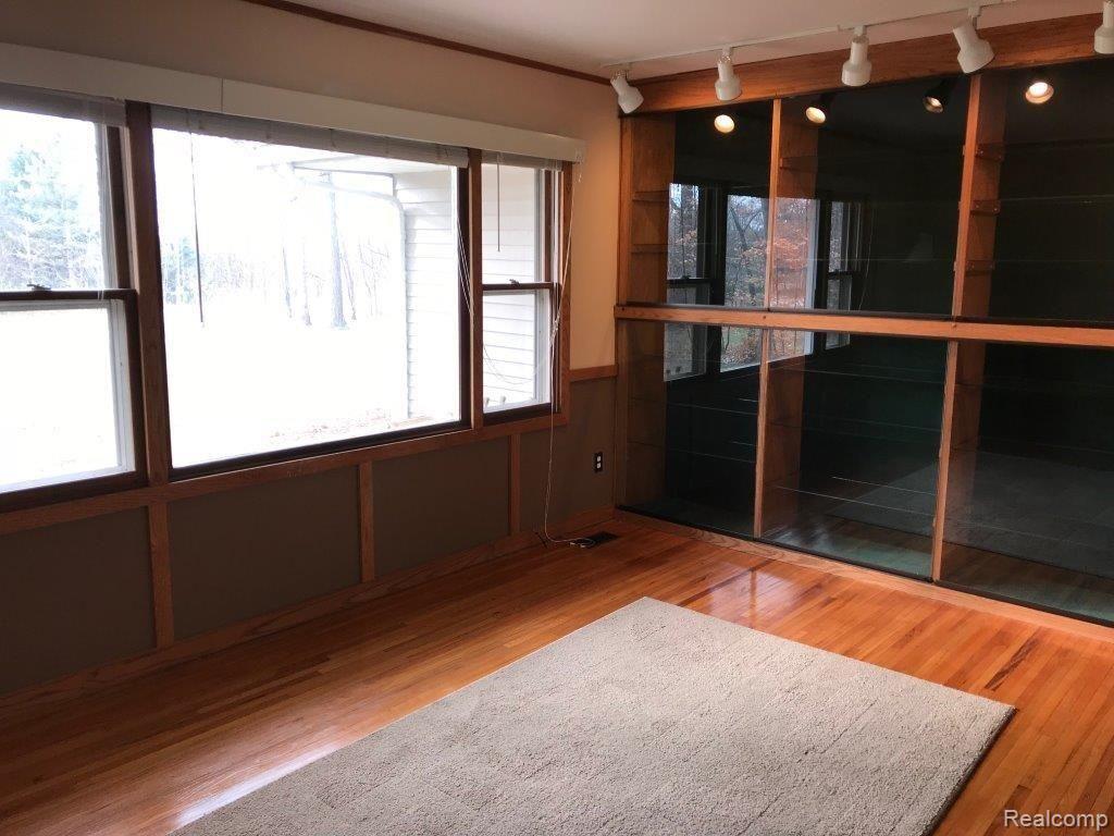 1275 Maple Grove Road Lapeer, MI 48446 - Photo 25 of 39 IMG-6757.JPG