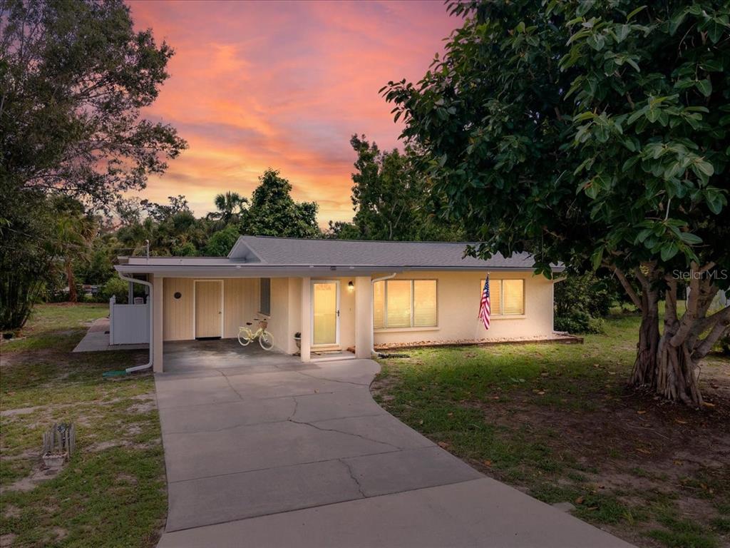 912 Hampton Road Nokomis, FL 34275 - Photo 1 of 1 Gallery Image 1