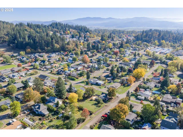 $420,000 | 1119 Ash Street, Brownsville, OR 97327