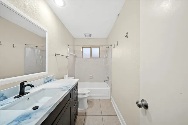 $2,150 | 2935 Auburn Drive, Pearland, TX 77584