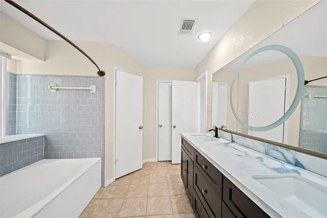 $2,150 | 2935 Auburn Drive, Pearland, TX 77584