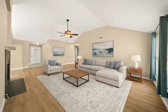 $2,150 | 2935 Auburn Drive, Pearland, TX 77584