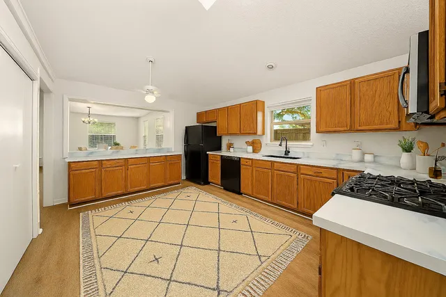 $2,150 | 2935 Auburn Drive, Pearland, TX 77584