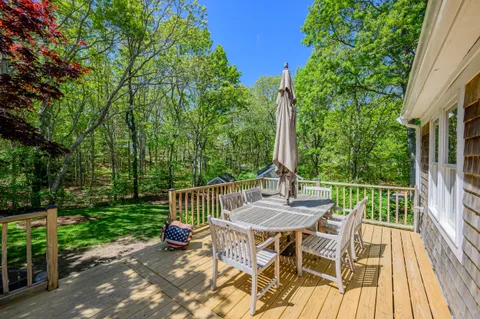 $995,000 | 284 Braggs Lane, Barnstable, MA 02630