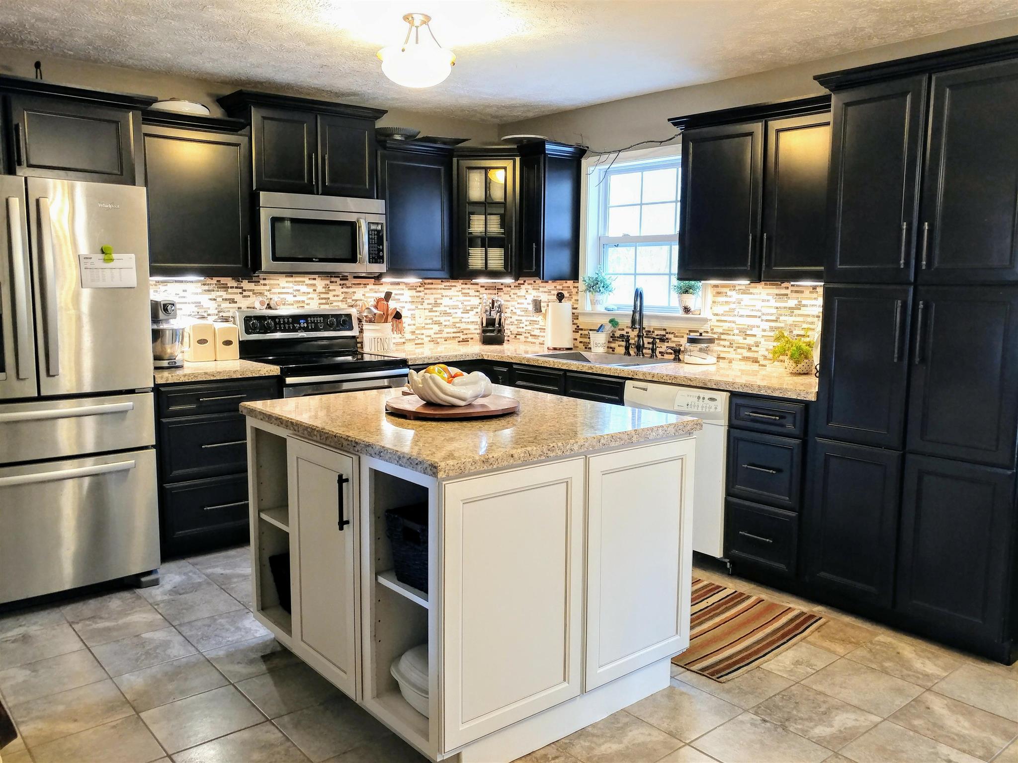 1152 Dimple Road Chapmansboro, TN 37035 - Photo 6 of 18 Gallery Image 6