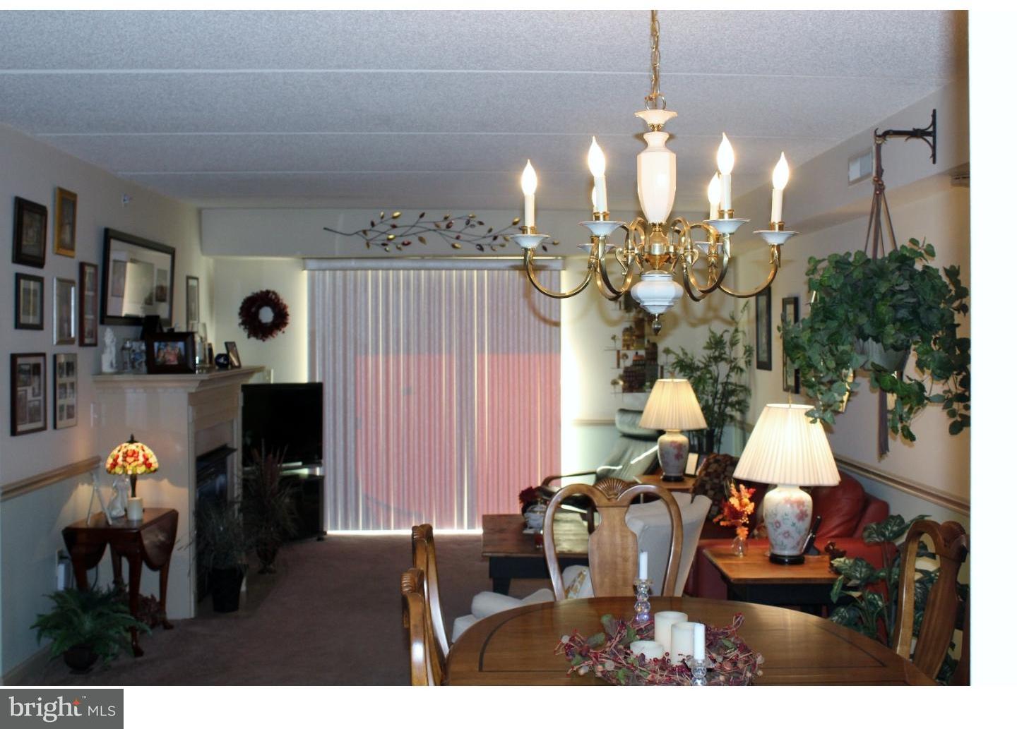 531 Brandon Road Norristown, PA 19403 - Photo 4 of 25 Living Room