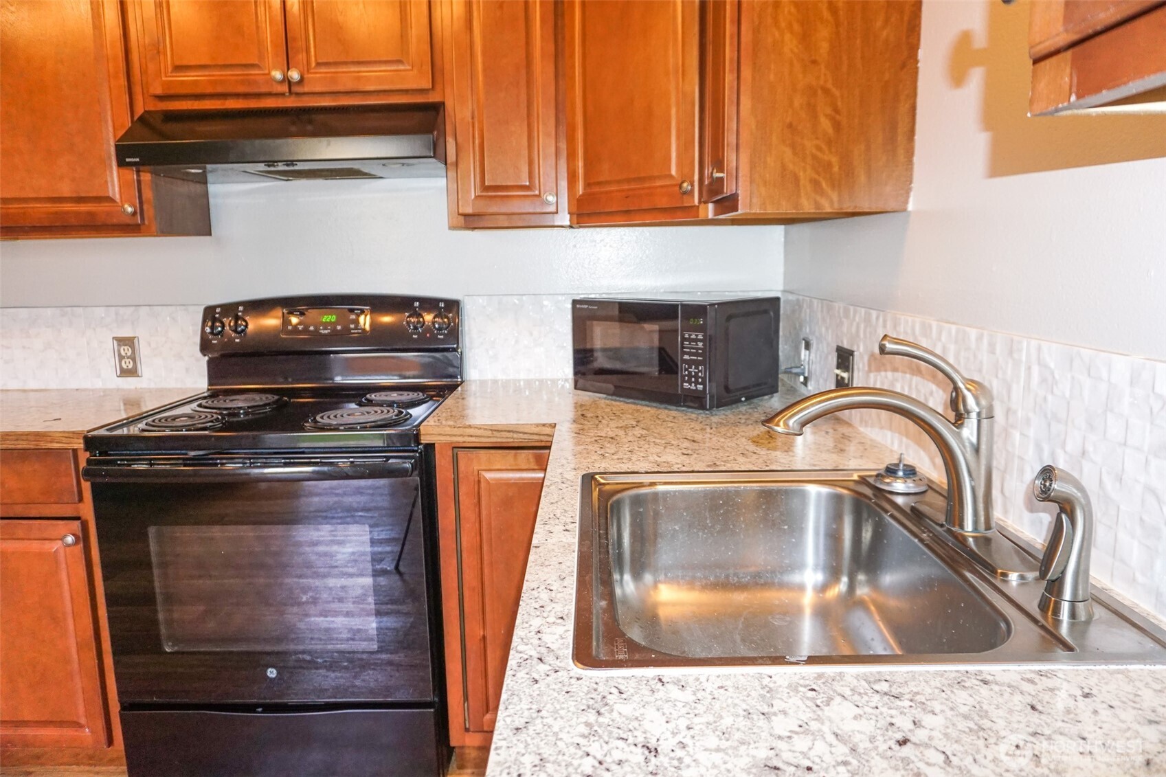 2001 11th Street Bremerton, WA 98337 - Photo 4 of 19