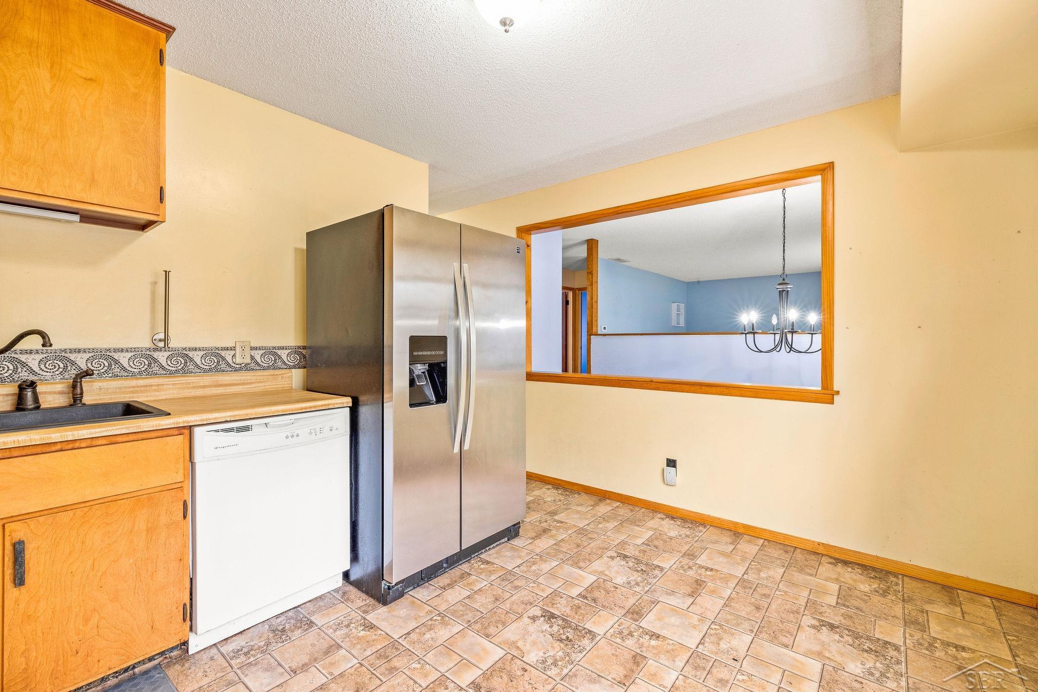 3022 Riggie Street Midland, MI 48640 - Photo 13 of 28 Kitchen