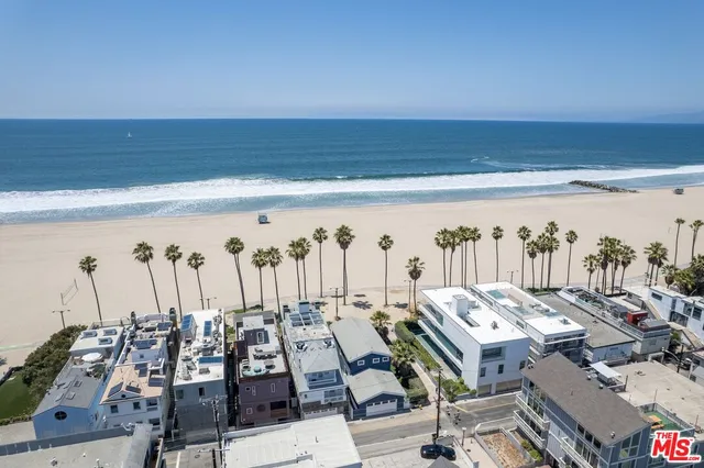 $9,800,000 | 2705 Ocean Front Walk, Venice, CA 90291