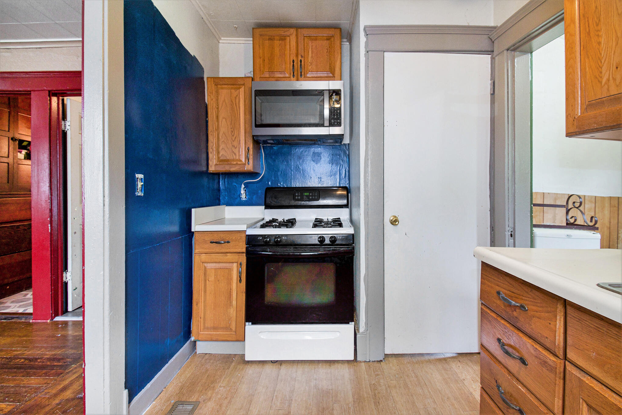 825 Wells Street Jackson, MI 49202 - Photo 5 of 26 DSC_0088