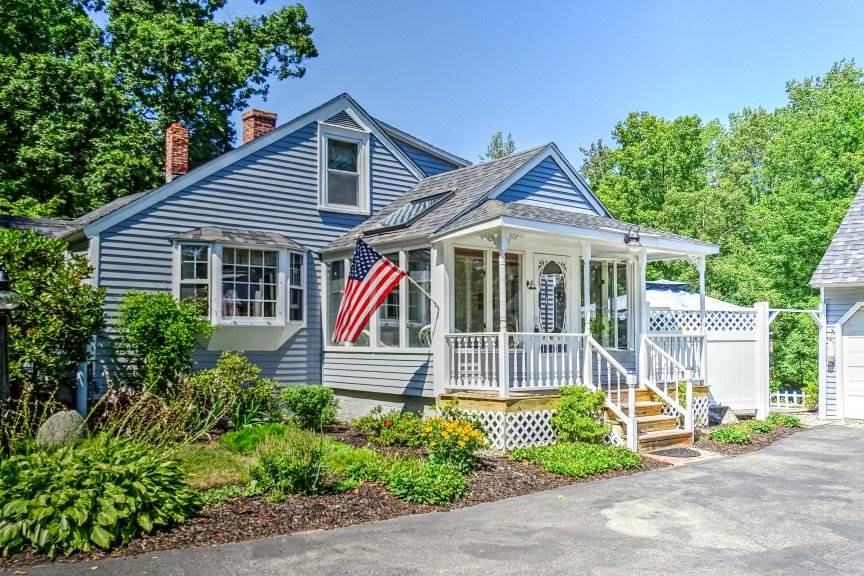 569 Exeter Road Hampton, NH 03842 - Photo 2 of 40
