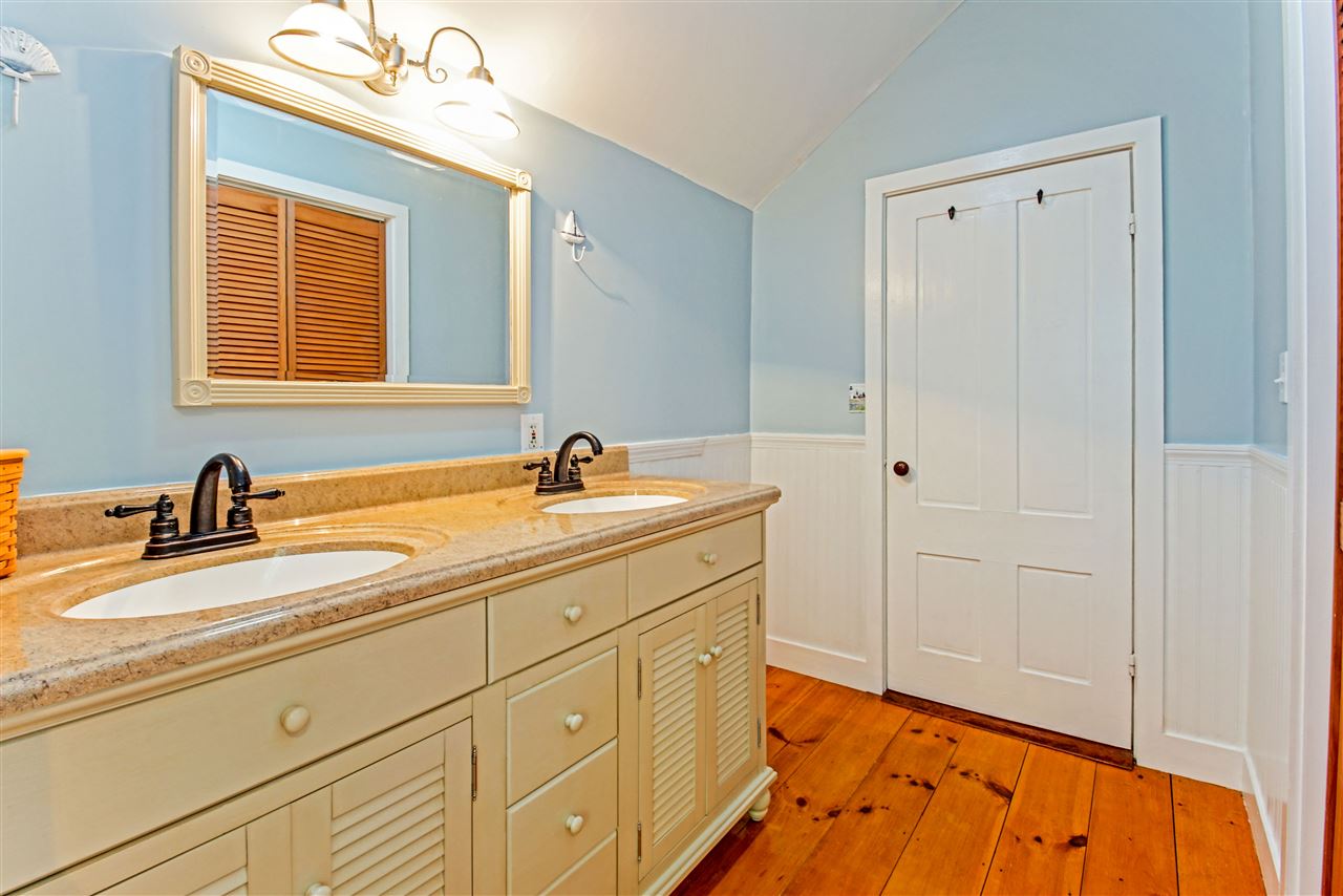 569 Exeter Road Hampton, NH 03842 - Photo 20 of 40