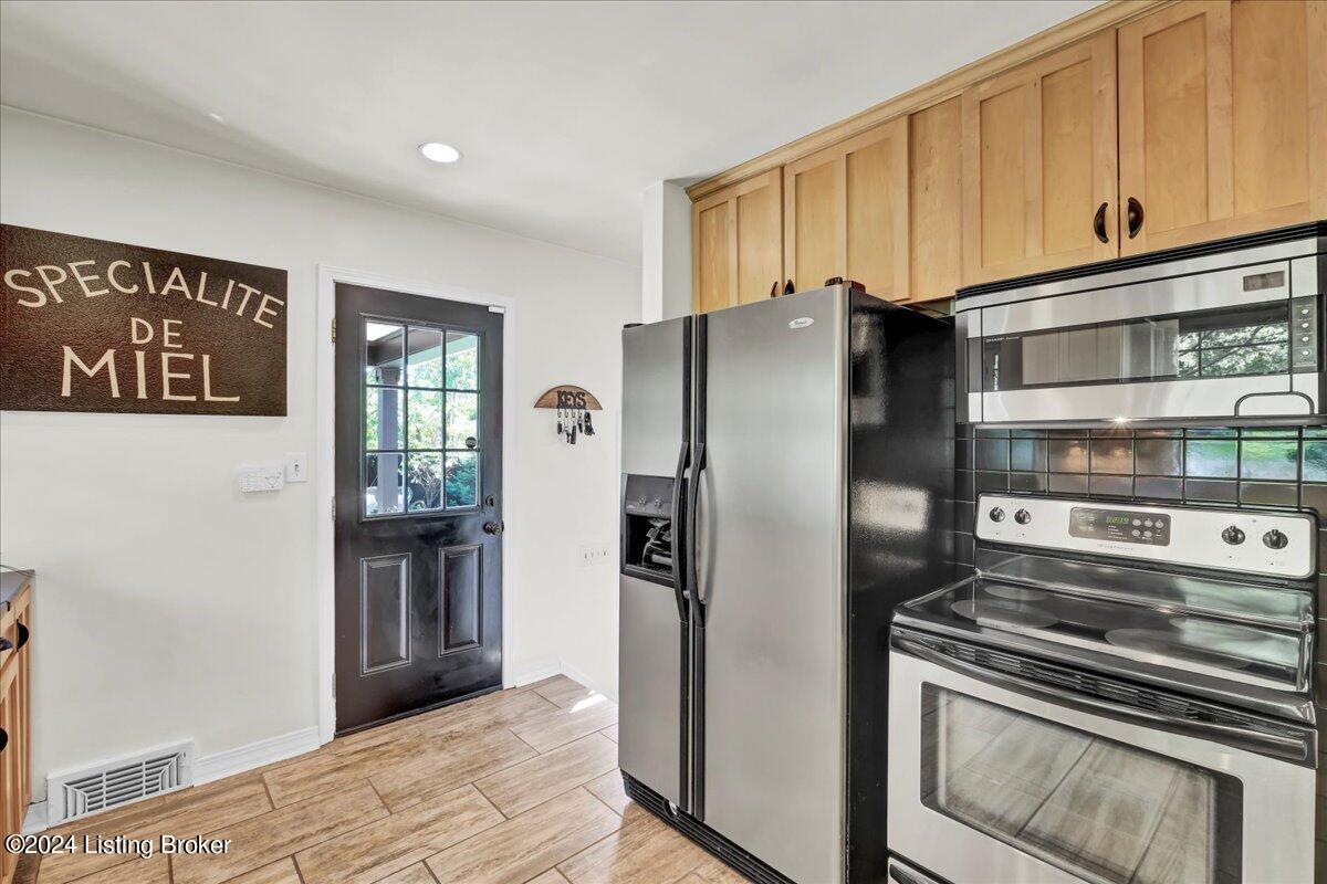 325 Bramton Road Louisville, KY 40207 - Photo 18 of 61 19-325 Bramton Rd