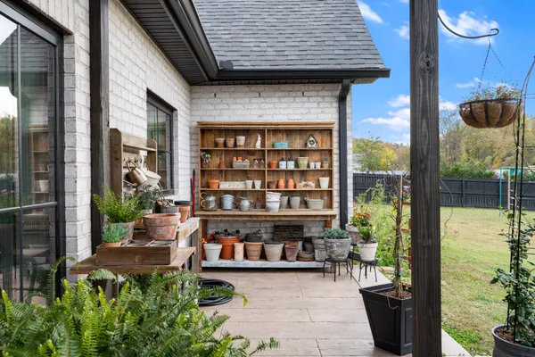 $895,000 | 2860 Garners Creek Road, Dickson, TN 37055