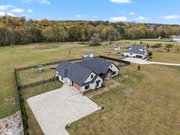 $895,000 | 2860 Garners Creek Road, Dickson, TN 37055