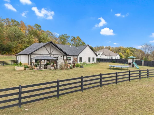 $895,000 | 2860 Garners Creek Road, Dickson, TN 37055