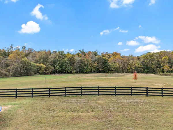 $895,000 | 2860 Garners Creek Road, Dickson, TN 37055