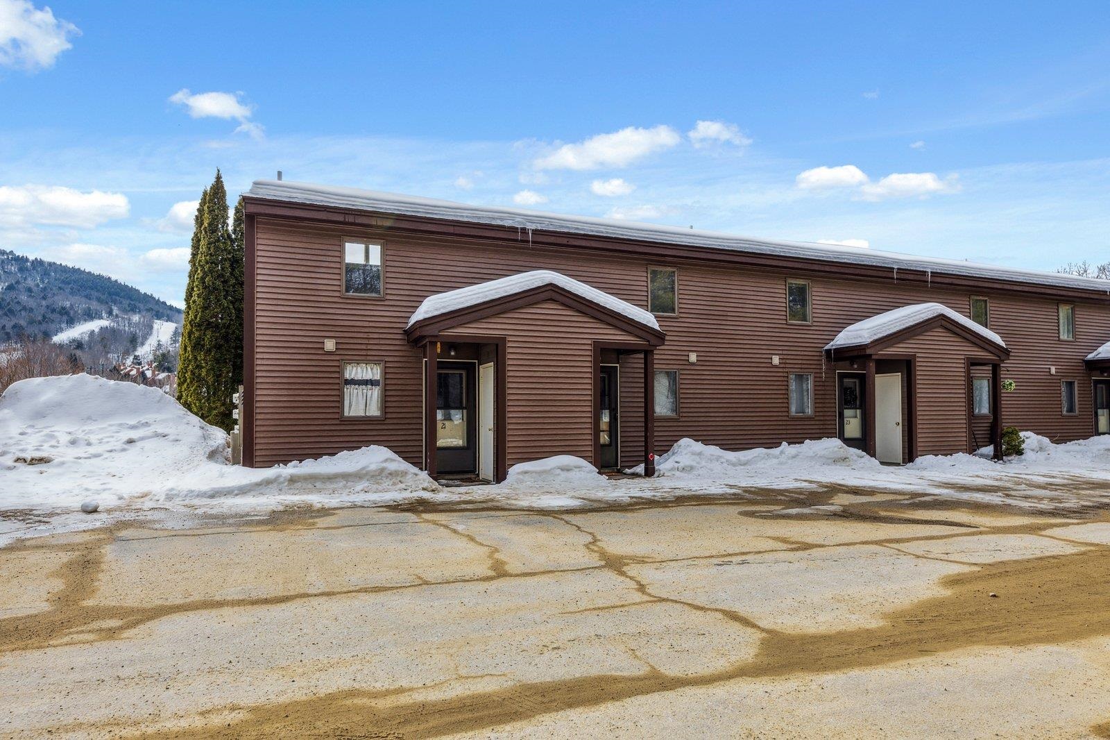 576 Francestown Road, Unit 22 Bennington, NH 03442 - Photo 3 of 23 Gallery Image 3