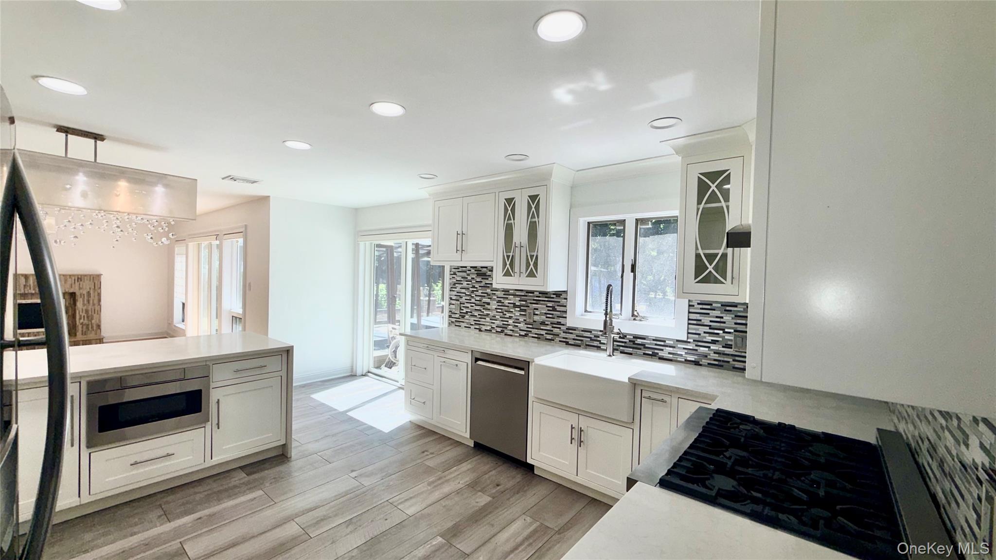 44 Warner Road Huntington, NY 11743 - Photo 14 of 37