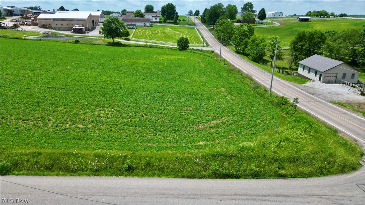 Peabody Kent Road Dundee, OH 44624 - Photo 16 of 26