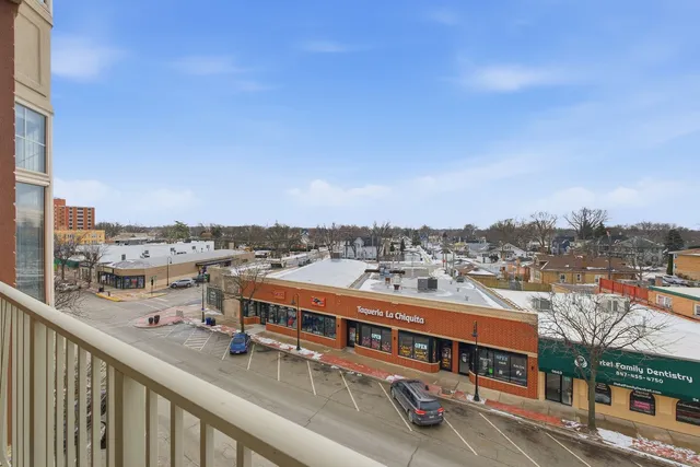 $305,000 | 9670 Franklin Avenue, Unit 411, Franklin Park, IL 60131