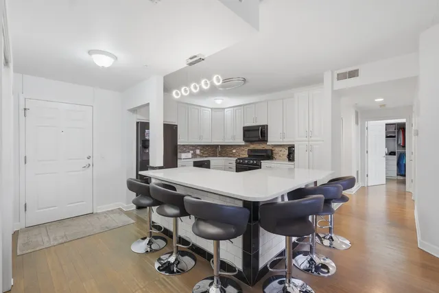 $305,000 | 9670 Franklin Avenue, Unit 411, Franklin Park, IL 60131