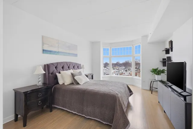 $305,000 | 9670 Franklin Avenue, Unit 411, Franklin Park, IL 60131