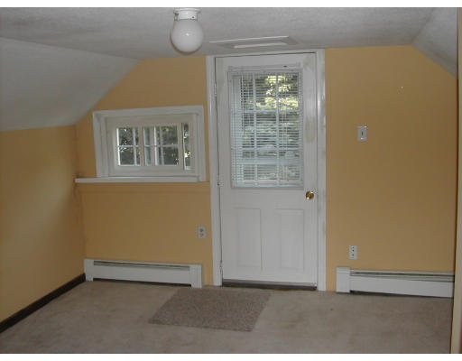 36 Maple Street Clinton, MA 01510 - Photo 8 of 9 Gallery Image 8