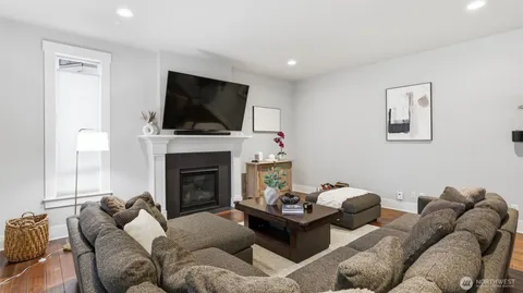 $1,499,950 | 6508 Southeast 7th Place, Renton, WA 98059