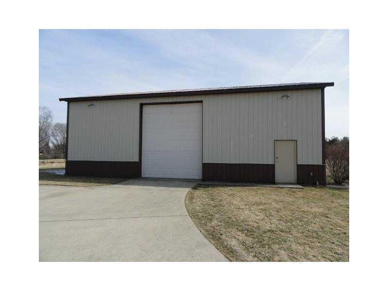 6655 South 600 West Pendleton, IN 46064 - Photo 3 of 24 Gallery Image 3