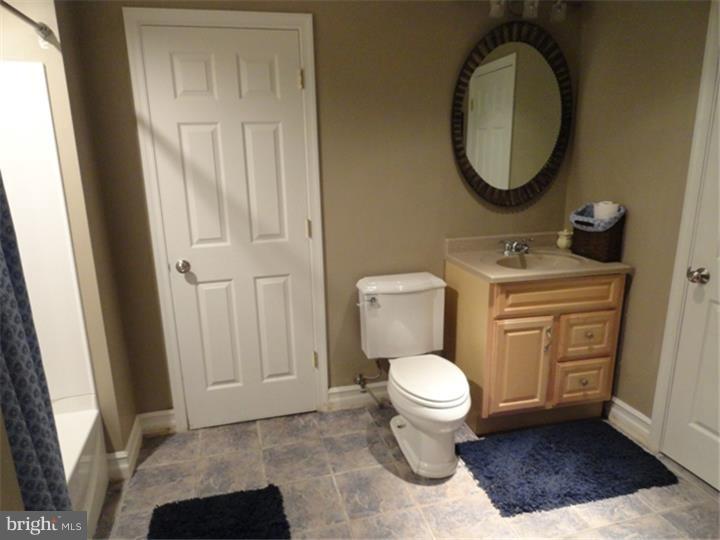 400 Buchert Road Pottstown, PA 19464 - Photo 21 of 25 Bathroom