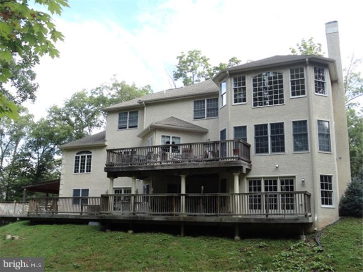 400 Buchert Road Pottstown, PA 19464 - Photo 4 of 25 Exterior Back