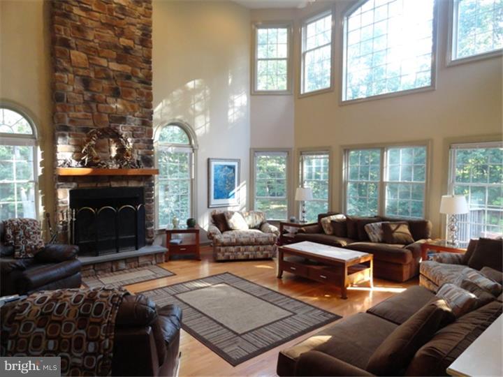 400 Buchert Road Pottstown, PA 19464 - Photo 6 of 25 Family Room
