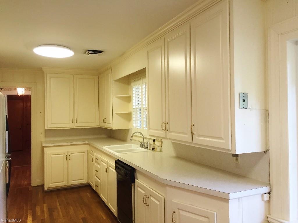 3030 University Road Winston-Salem, NC 27104 - Photo 5 of 15 Kitchen with updated cabinets