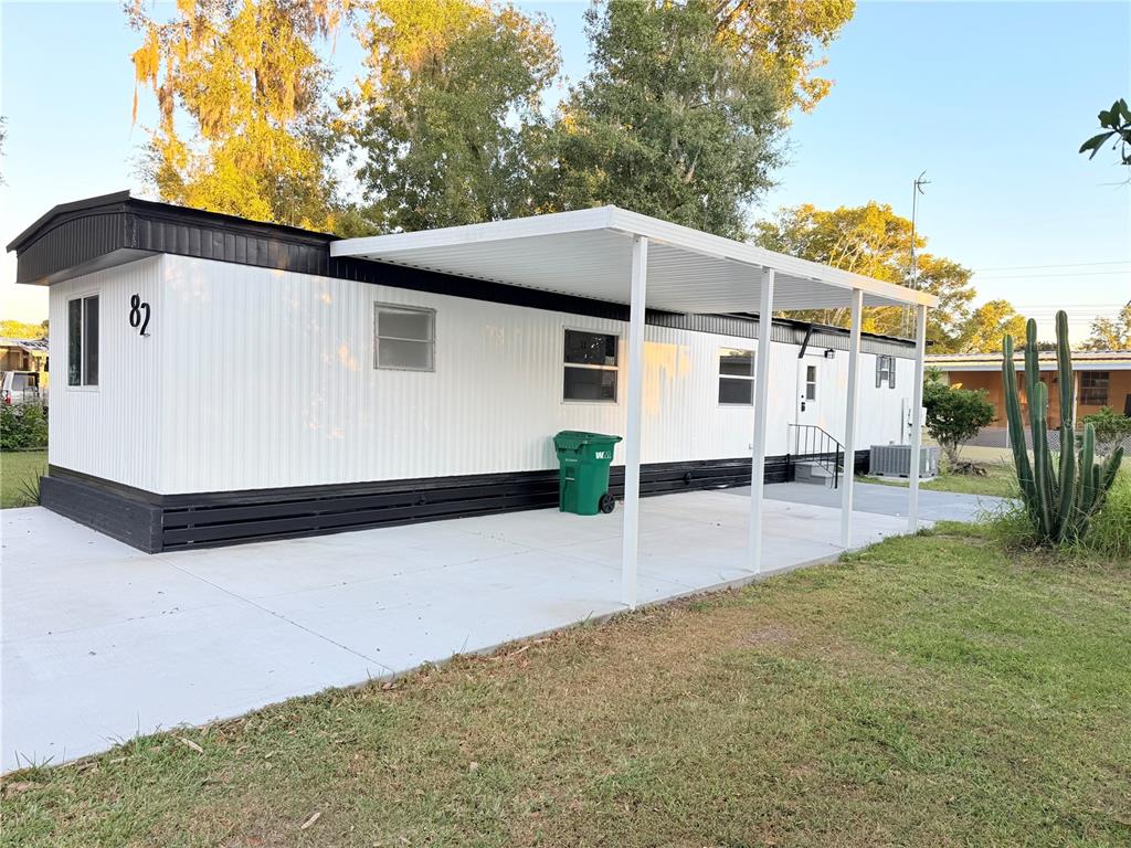 82 North Bobwhite Road Wildwood, FL 34785 - Photo 2 of 77