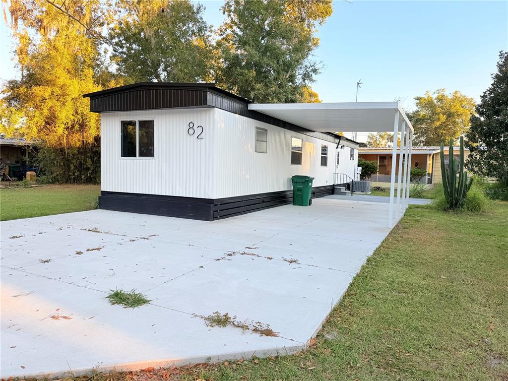 82 North Bobwhite Road Wildwood, FL 34785 - Photo 3 of 77