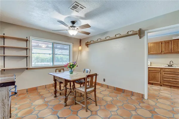 $725,000 | 845 Robinson Lane, Boulder City, NV 89005