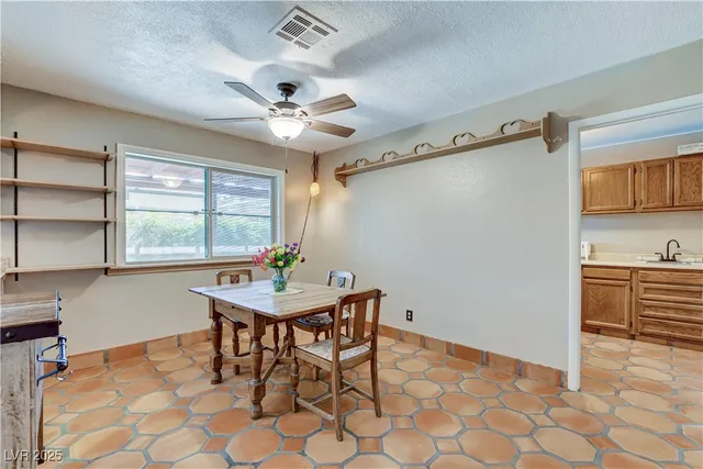 $749,900 | 845 Robinson Lane, Boulder City, NV 89005