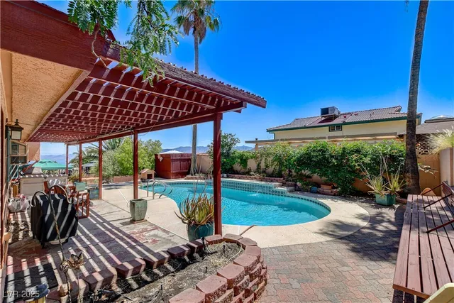 $749,900 | 845 Robinson Lane, Boulder City, NV 89005