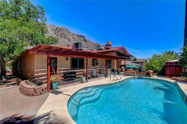 $725,000 | 845 Robinson Lane, Boulder City, NV 89005