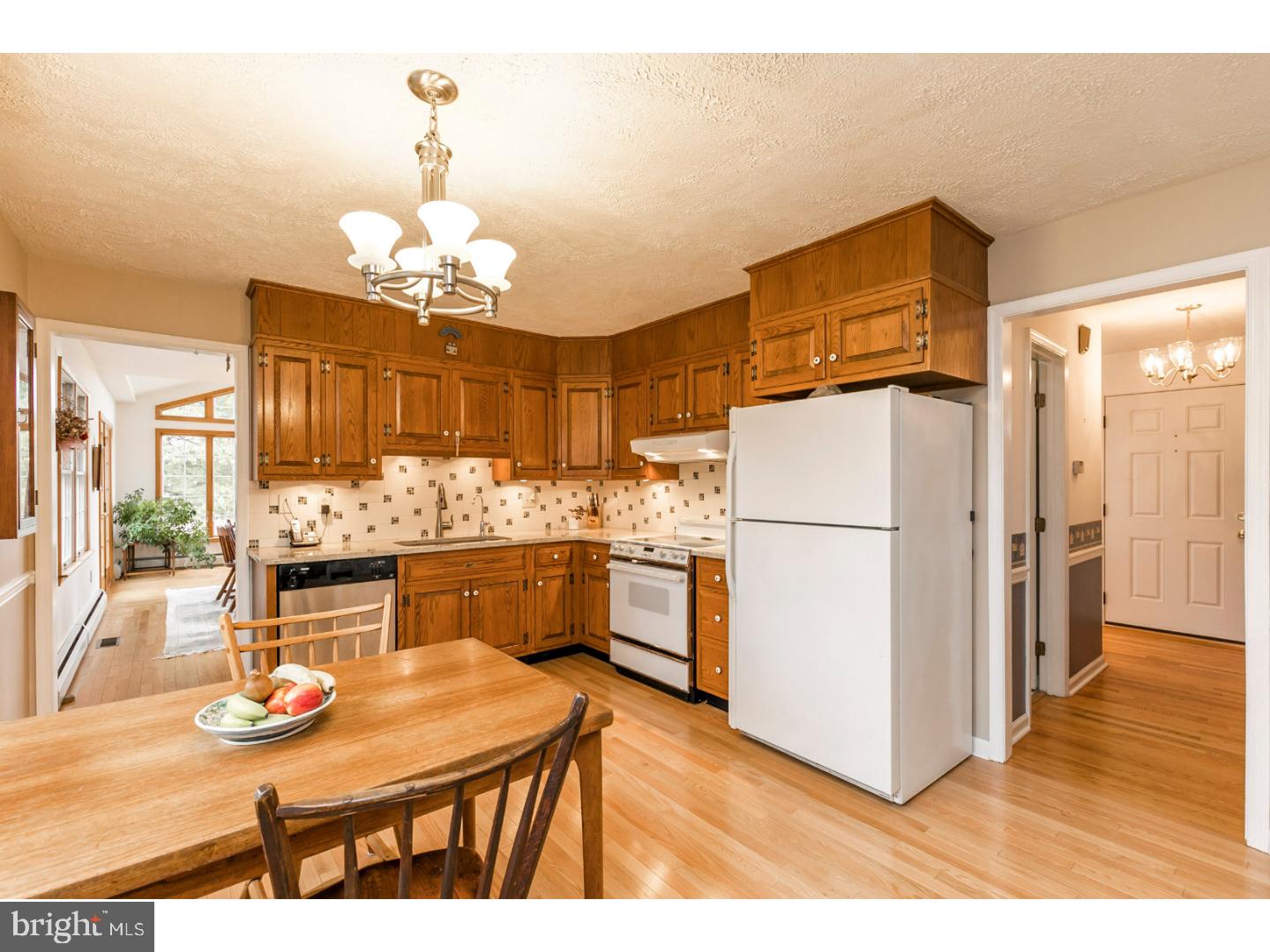 27 Foxview Road Honey Brook, PA 19344 - Photo 8 of 25 Kitchen