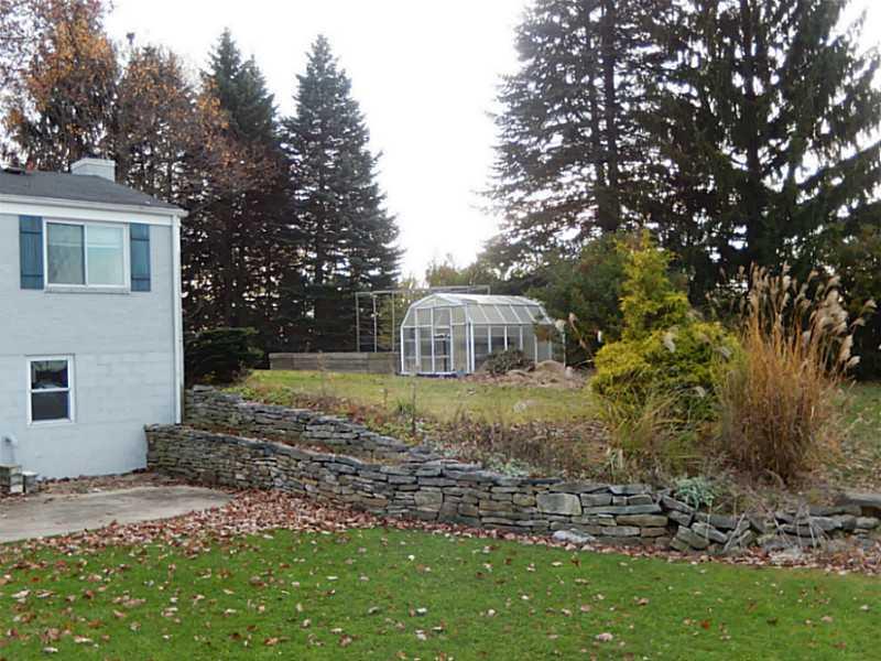 231 Reservoir Road Mount Pleasant, PA 15666 - Photo 23 of 25 Exterior Back.